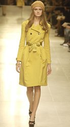 10 Classic Pieces Every Woman Must Have in Her Wardrobe